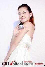 许玮宁个人资料,影视圈璀璨星辰，多才多艺的台湾女神